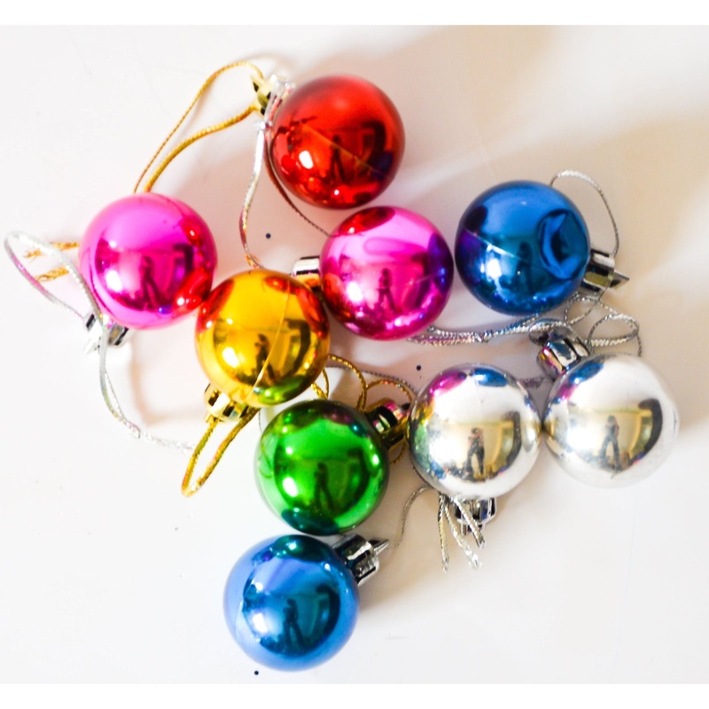 Colourful Ball Christmas Decor
