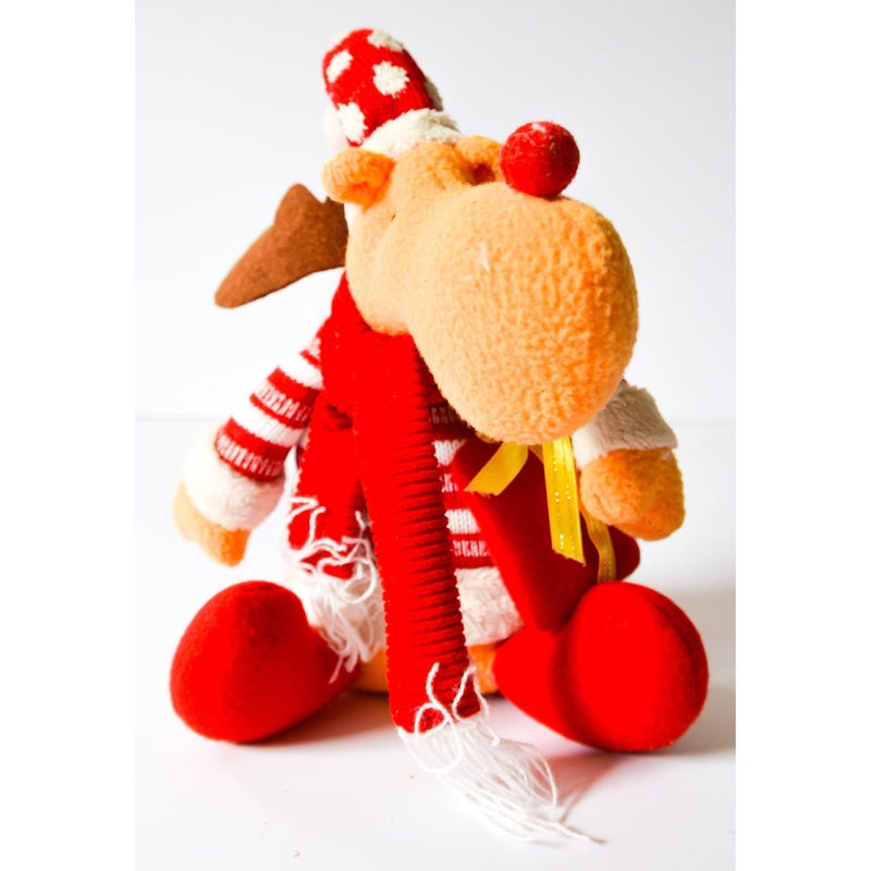 Moose with Scarf Christmas Decor
