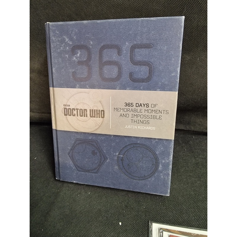 DOCTOR WHO 365 DAYS  GRAPHIC NOVEL