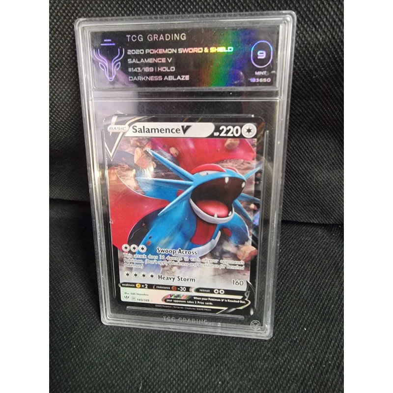 Salamence V 143/189 Darkness Ablaze Pokemon TCG MNT 9 Mint Ultra Rare