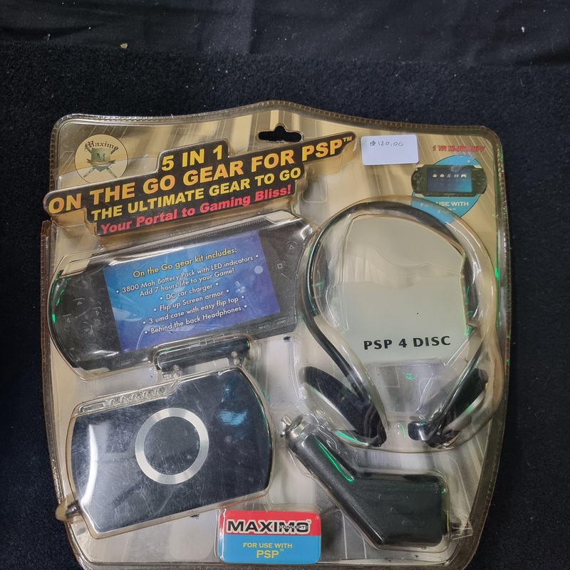 PSP 4 DISC MAXIMO CONCEPTS 5 IN 1 ON THE GO GEAR FOR PSP