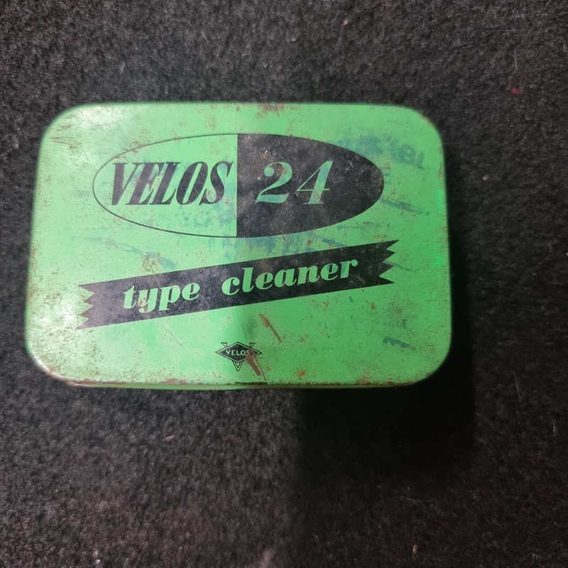 VELOS 24 TYPE CLEANER - WITH CONTENTS - 8 X 6 CM