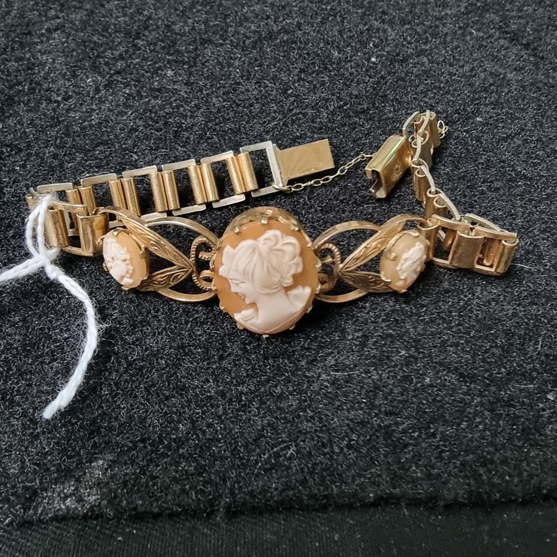 Vintage Cameo BRACELET