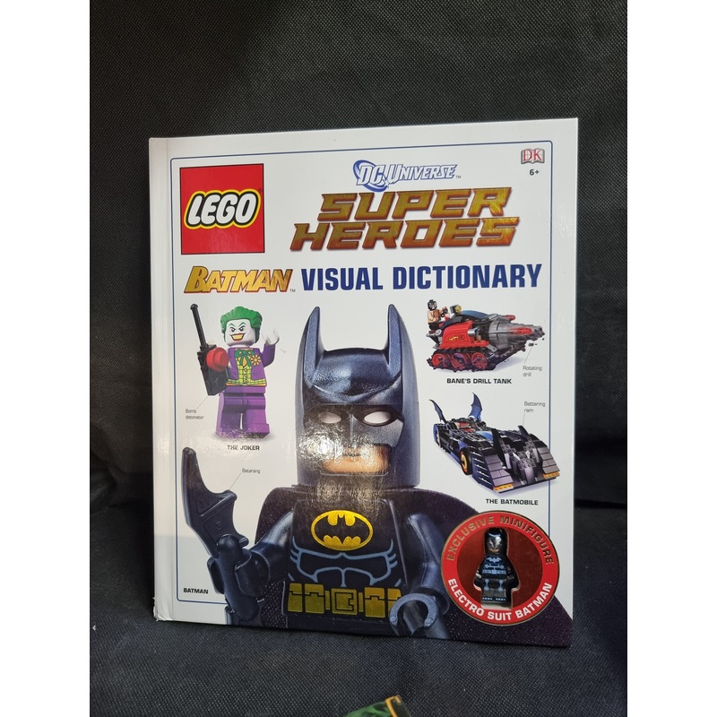 DC UNIVERSE SUPER HEROES BATMAN VISUAL DICTIONARY