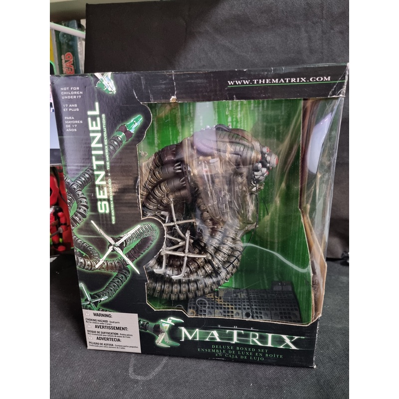 2003 THE MATRIX DELUXE BOXED SET ACTION FIGURE SENTINEL