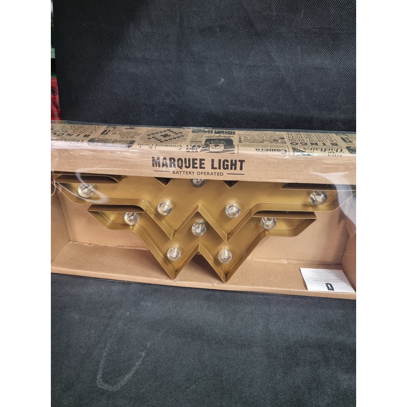 MARQUEE WONDER WOMAN LIGHT  (BATTERY OPERATED)