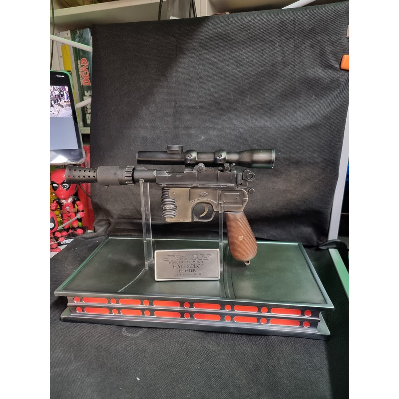 STAR WARS EPISODE IV: A NEW HOPE HAN SOLO BLASTER LIMITED EDITION 003/100