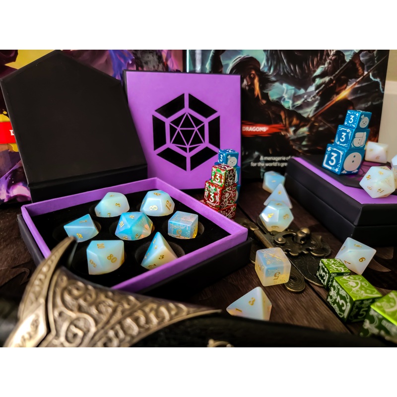 Retailer Exclusive Holidays 2022 Kit