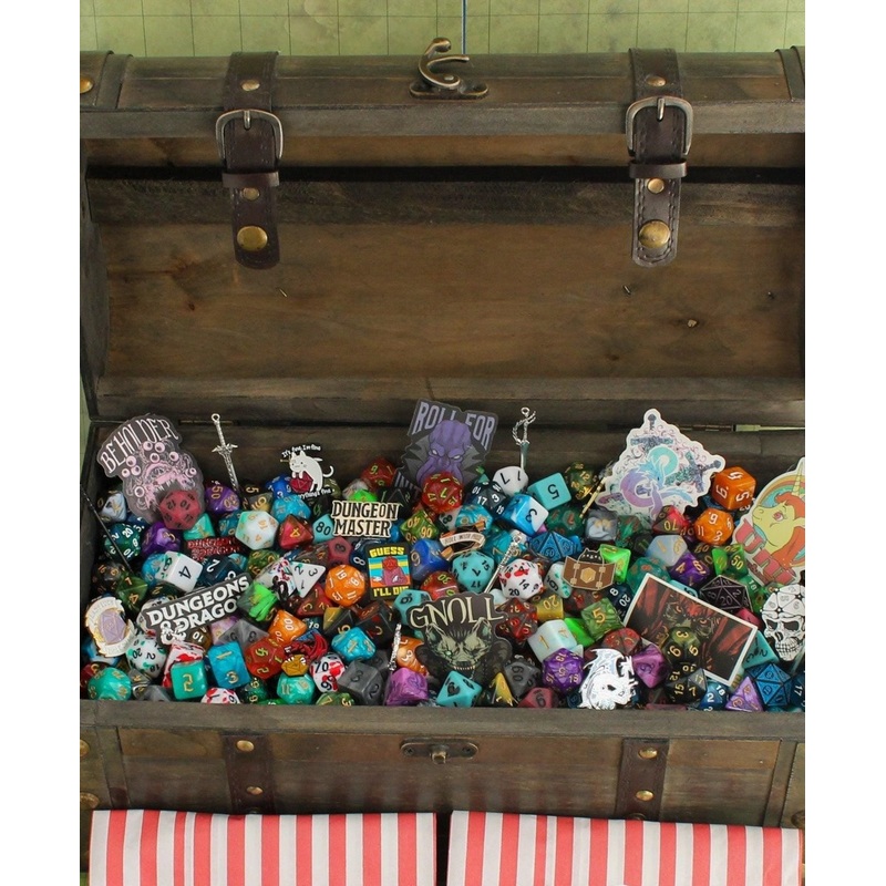 Mystery dice chest scoops
