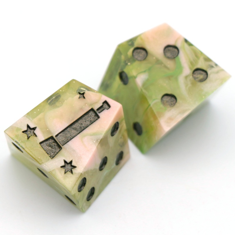 Fearne - Chiral d6 Pair