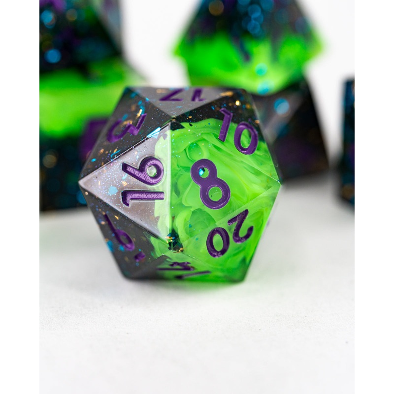 Denner Resin | 7 Piece Sharp Edge Resin Dice Set