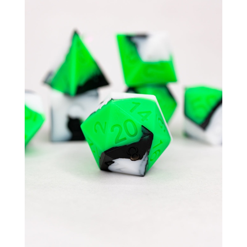 Flubber | 7 Piece Soft Silicone Dice Set