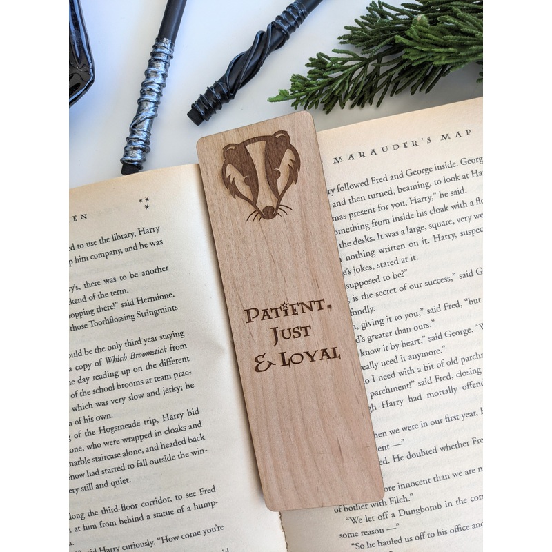 House Hufflepuff | Harry Potter | Engraved Wooden Bookmark (T)