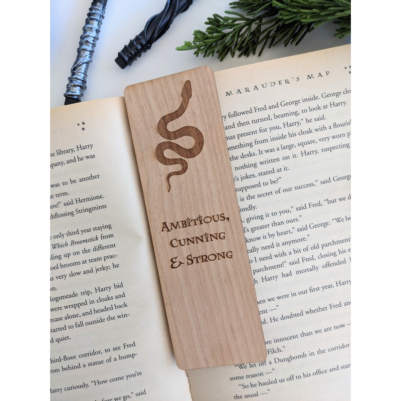 House Slytherin | Harry Potter | Engraved Wooden Bookmark (T)