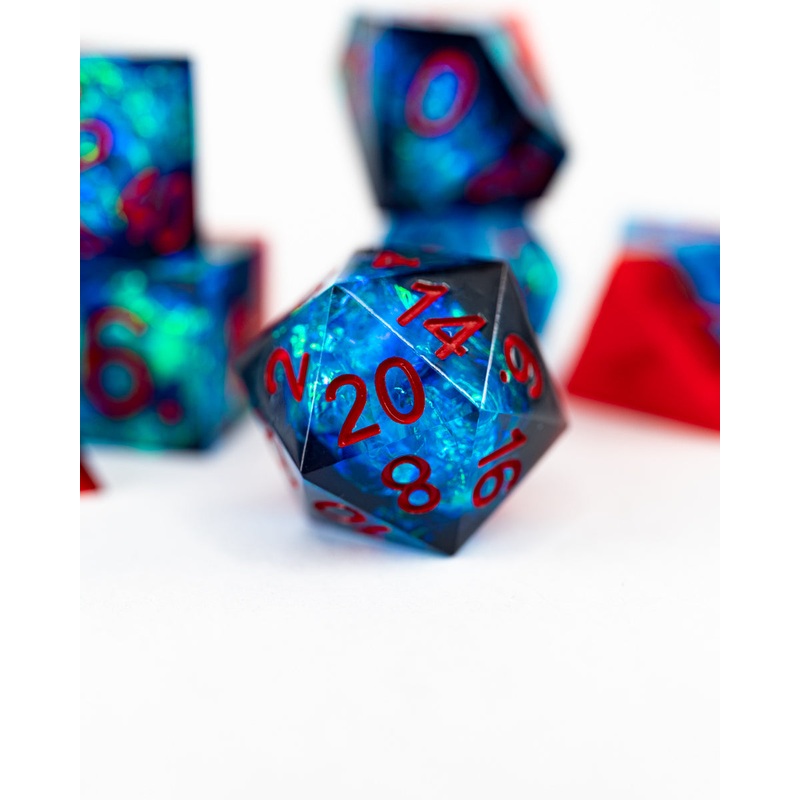 Ice and Fire | 7 Piece Sharp Edge Resin Dice Set