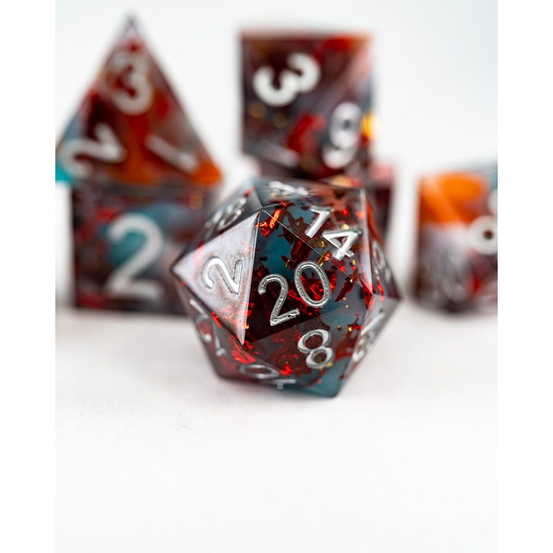 Illien's Song | 7 Piece Sharp Edge Resin Dice Set