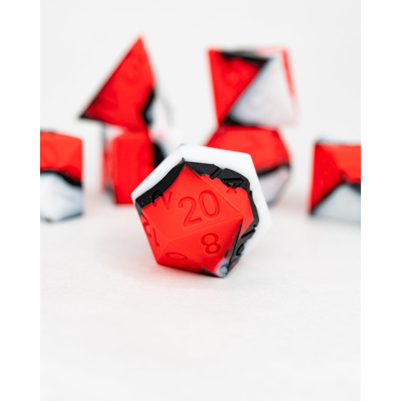 Incredible | 7 Piece Soft Silicone Dice Set