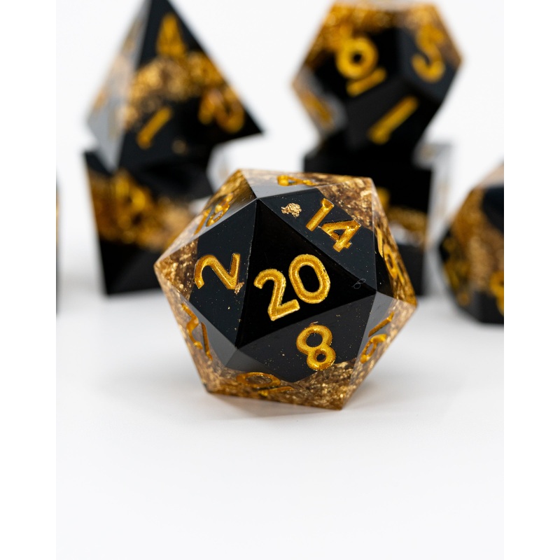 All That Glitters | 7 Piece Sharp Edge Dice Set