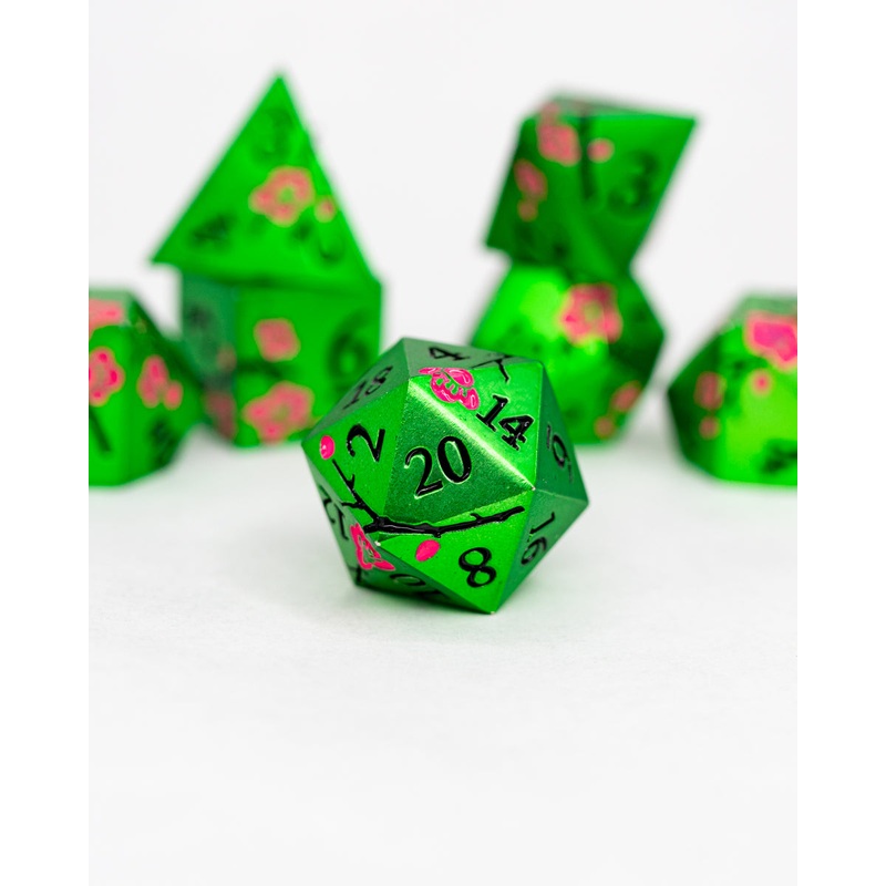 Curiosity of Mosscap | Etched Flowers | 7 Piece Metal Dice Set