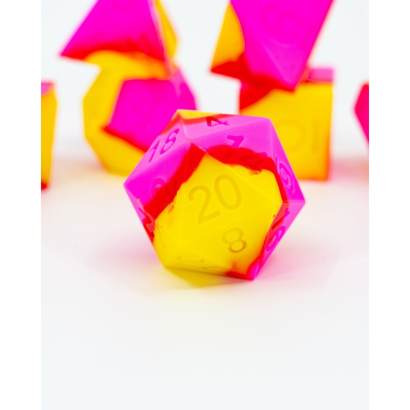 Fluttershy | 7 Piece Soft Silicone Dice Set