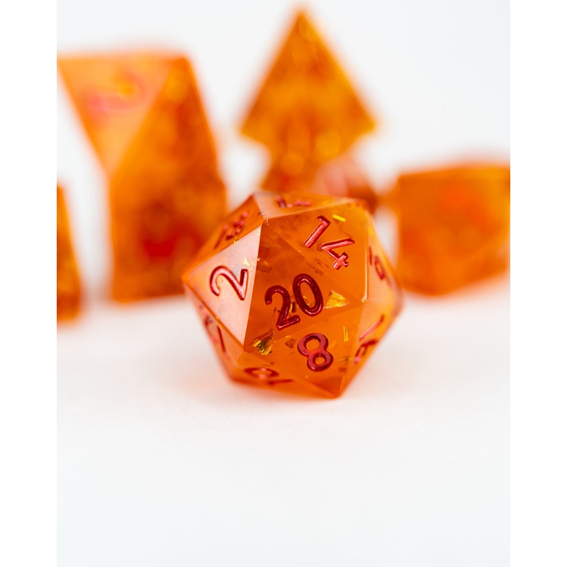 Glittergold's Snare | 7 Piece Sharp Edge Resin Dice Set