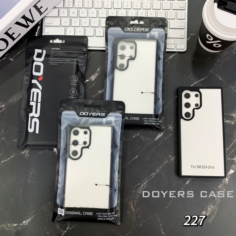 Doyers Case (only black) Case For Oneplus 12