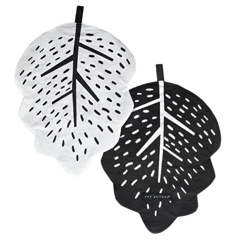 Organic Crinkle Toy - Leaf